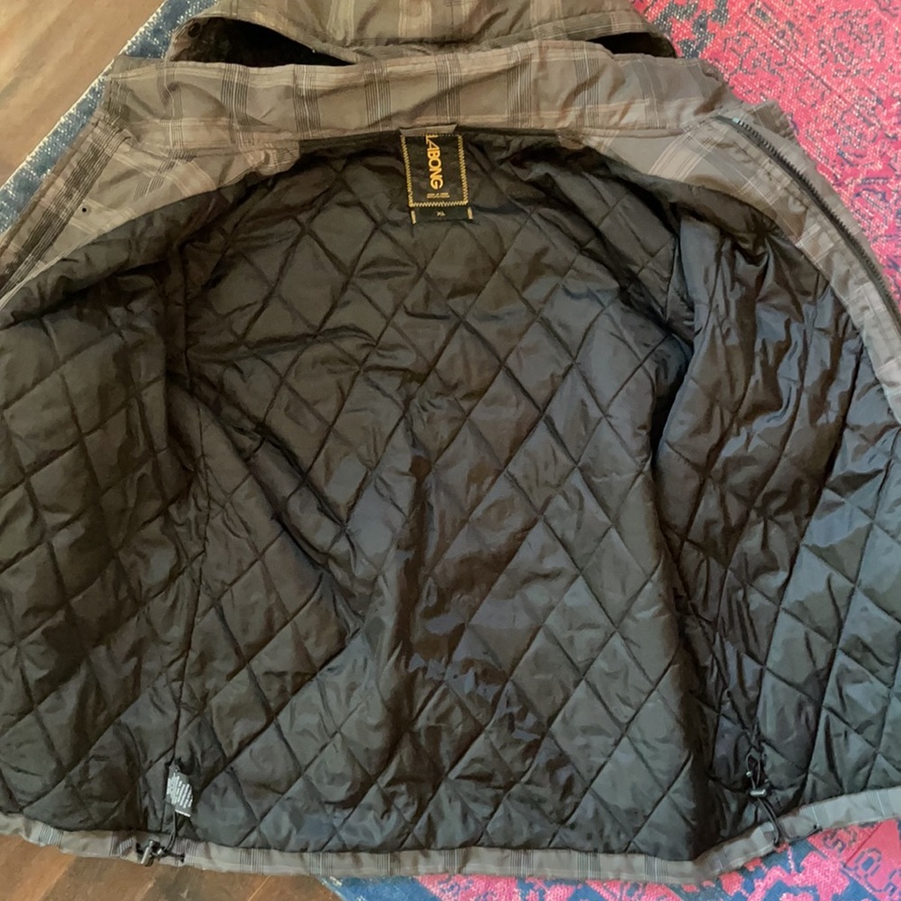 Billabong Insulated Jacket with Detachable hood - Picture 4 of 5